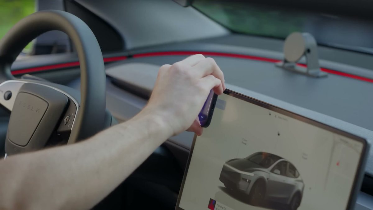 MagBak Phone Mount in Ryan Shaw's Tesla